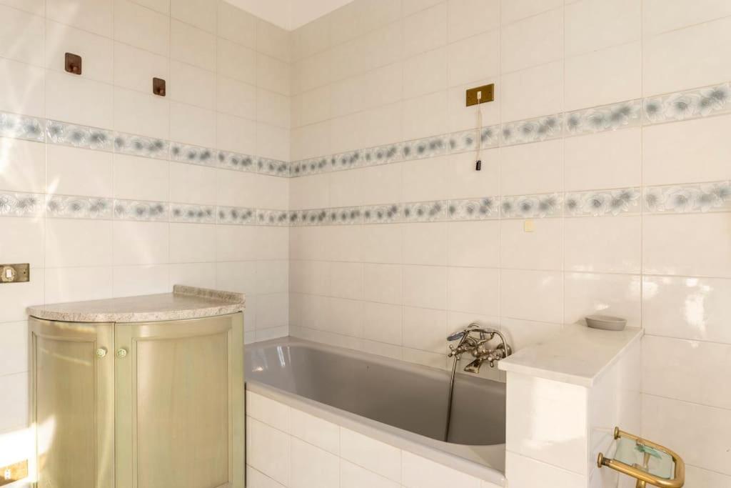Chic Italian Escape - Casa Vacanze Lorusso Montecatini Terme Buitenkant foto